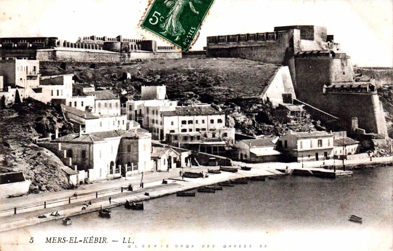 Mers-el-Kebir au pied du fort.jpg